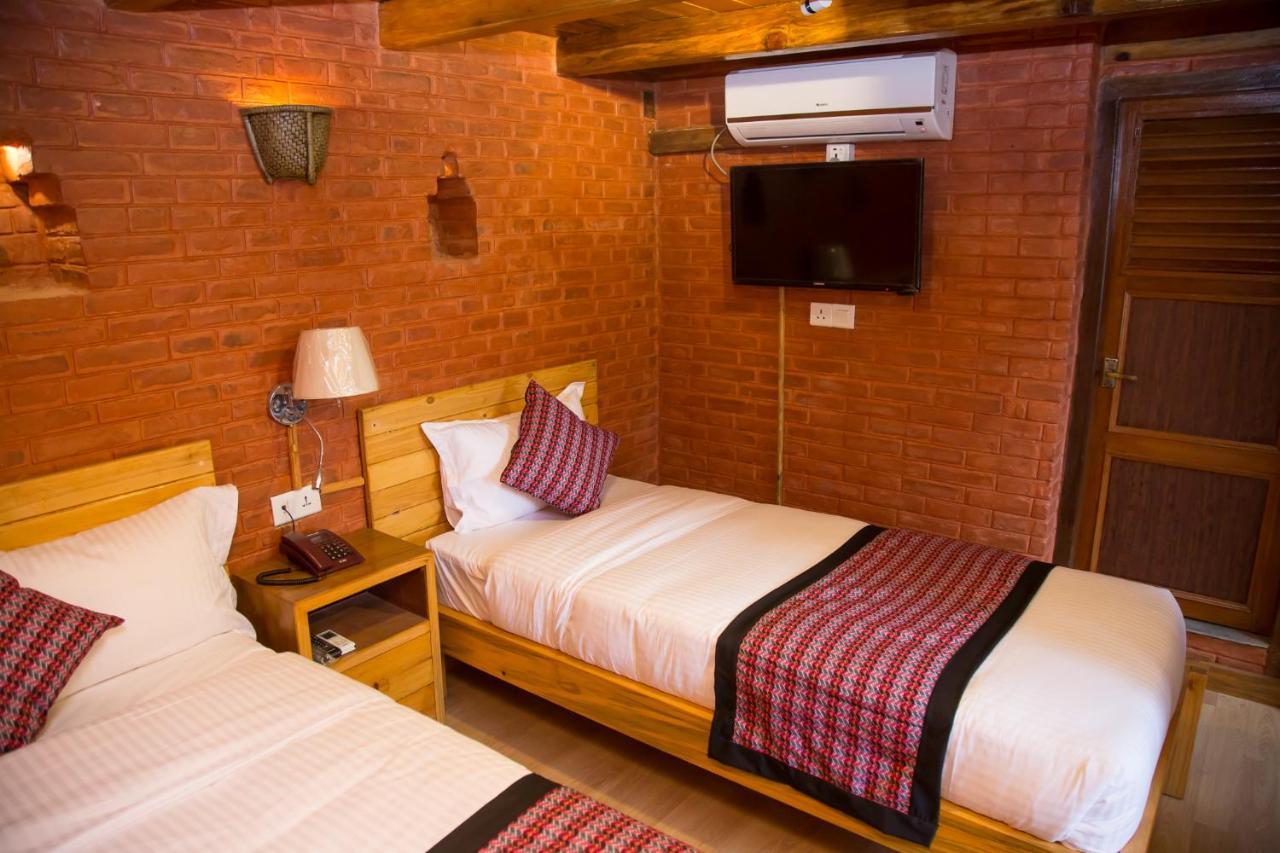 Hotel Baha Restaurant&Cafe Bhaktapur Bagian luar foto